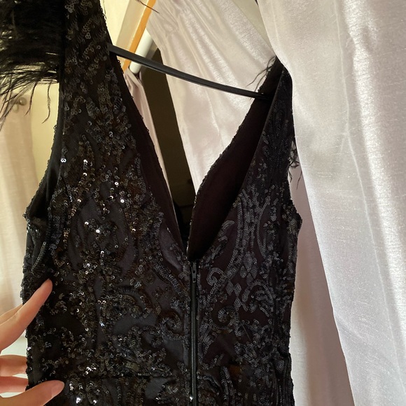 Black sequin Windsor prom dress - Picture 3 of 5